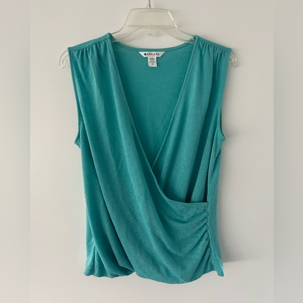 Athleta turquoise sleeveless v-neck top